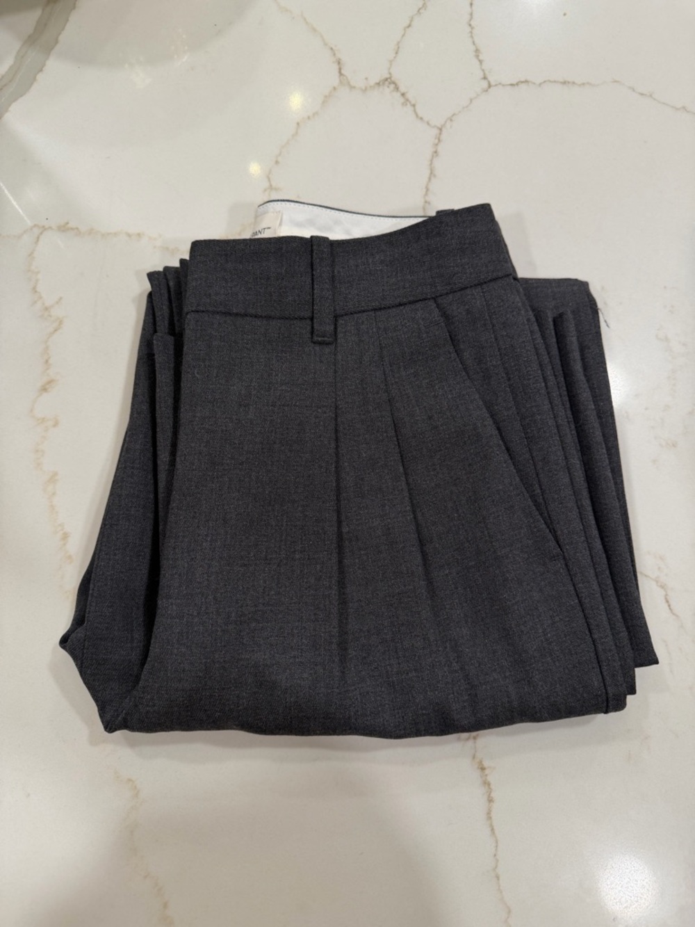 Wilfred - The Effortless Pant